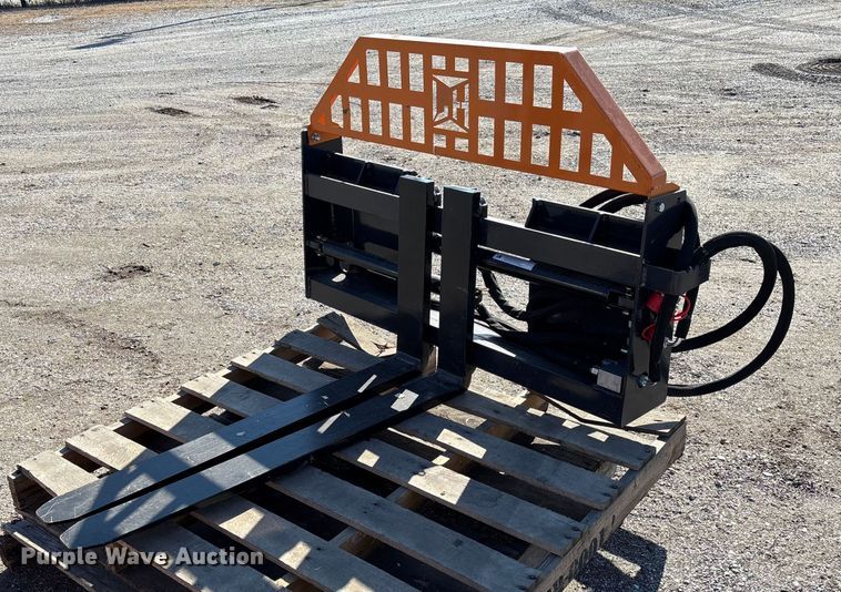 2025 LandHonor HPF-11-3000G skid steer forks - EV3447