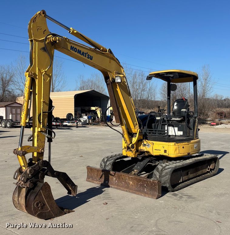 2004 Komatsu PC50MR-2 mini excavator - FG1604