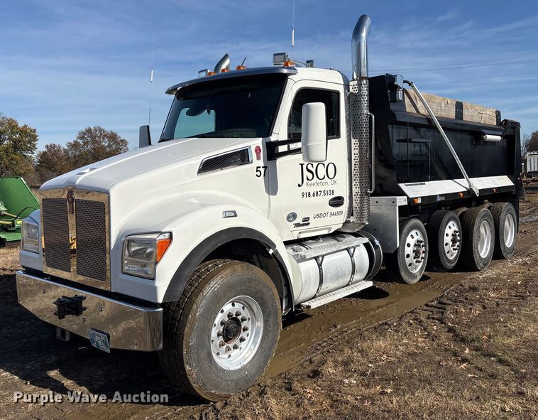 2019 Kenworth T880 dump truck - FI0088