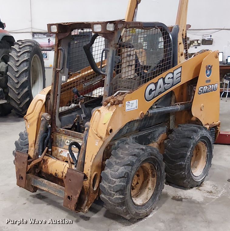 Case  SR210 skid steer loader - FK0899