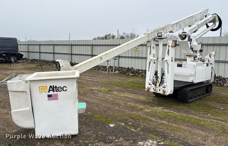 2010 Altec AT37-GW boom lift - YA1737