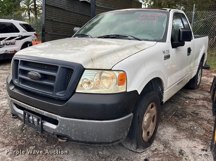 2006 Ford F150 XL Ext. Cab pickup truck - DU2607