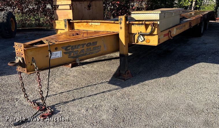 2002 Custom Trailer equipment trailer - DU2619