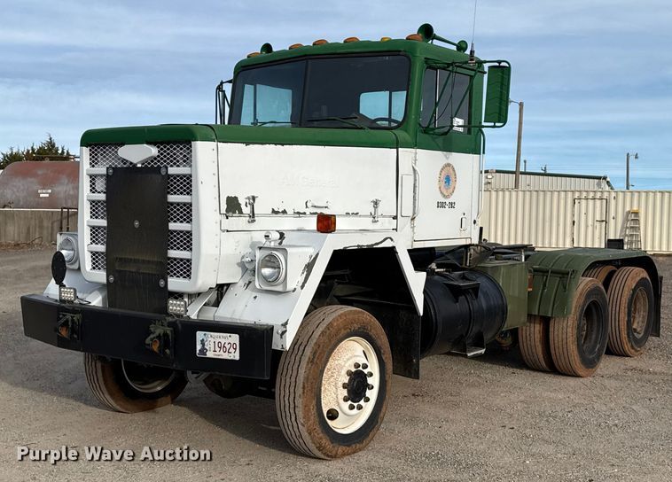1974 AM General M916 semi truck - DW5204