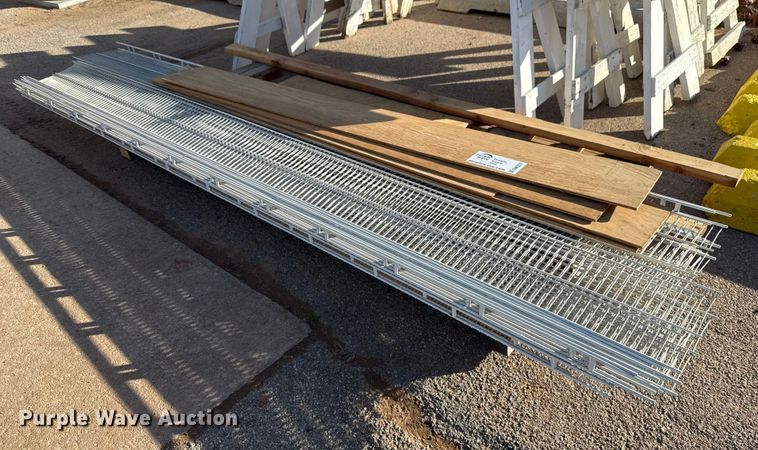 (20) shelves  - DW5221