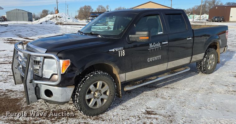 2013 Ford F150 XLT Crew Cab pickup truck - ES2630