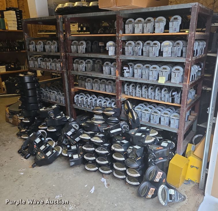 Duncan Industries parking meters - ES2654