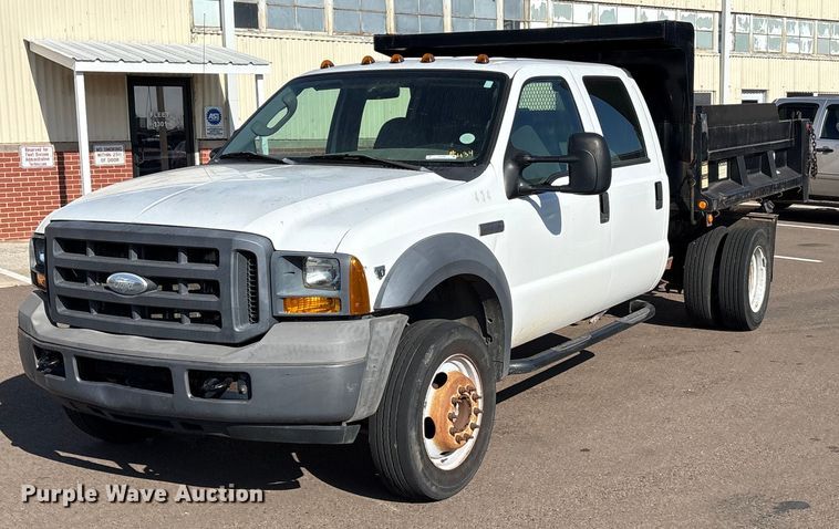 2005 Ford F450 Super Duty XL Crew Cab dump truck - ES5560