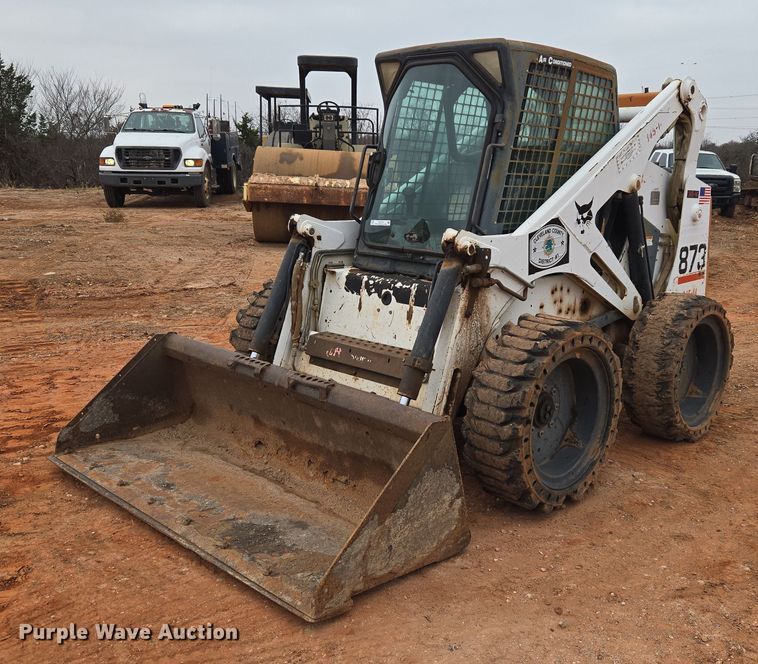 2002 Bobcat 873 skid steer loader - ET1010