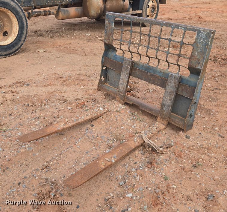Bobcat skid steer forks - ET1016