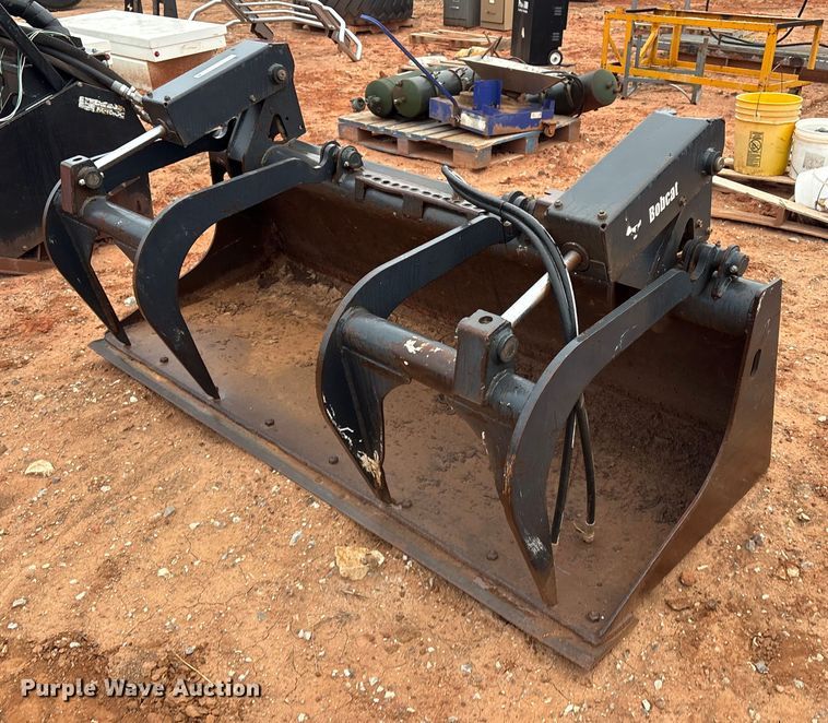 Bobcat 80 INDL BKT GRAPL skid steer bucket - ET1036