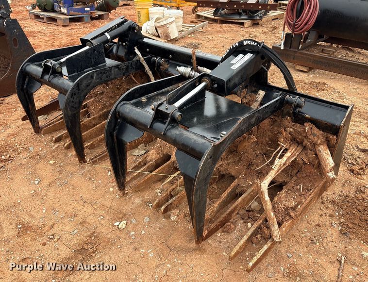 John Deere GT80 skid steer bucket - ET1037