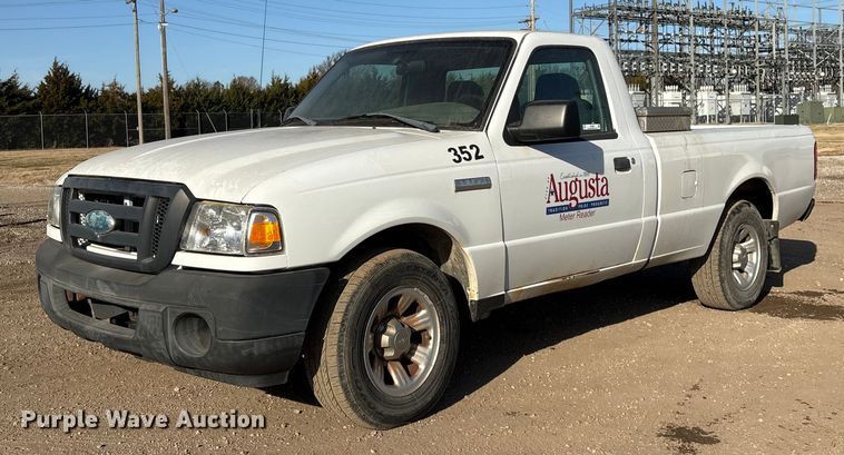 2009 Ford Ranger pickup truck - ET4086