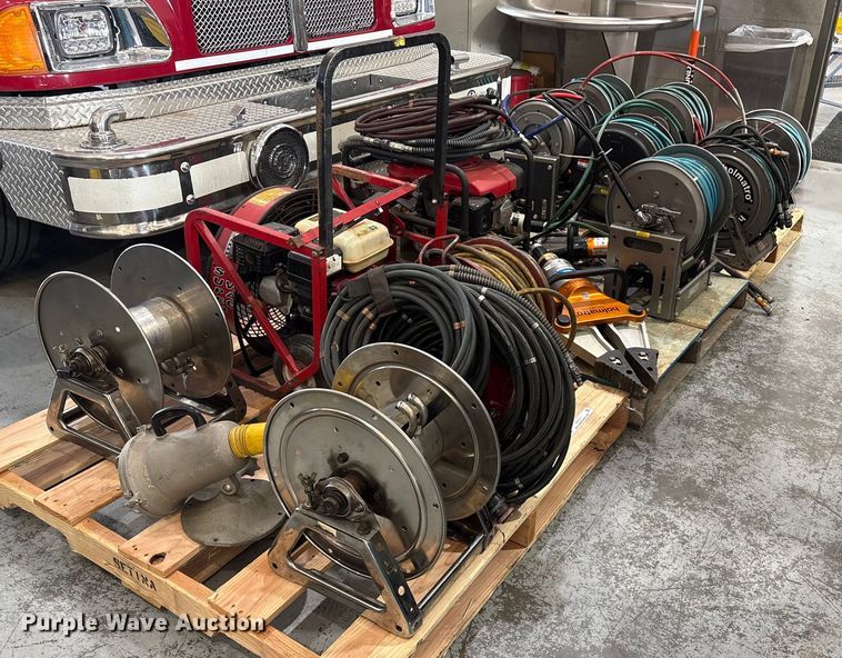 Jaws of life equipment - ET4111