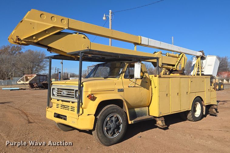 1976 GMC 6500 bucket truck - ET5380