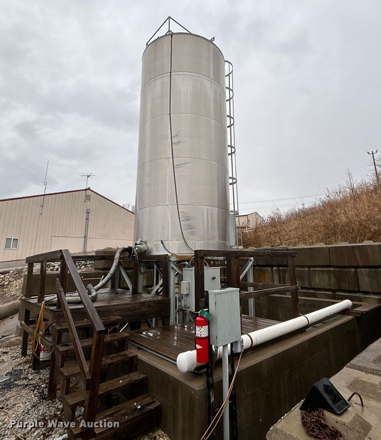 Duraco 7000 oil tank - ET6812