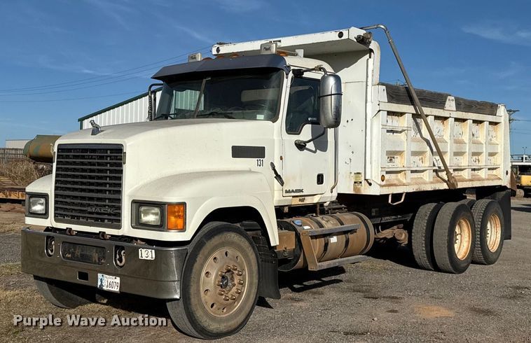 2013 Mack CHU613 dump truck - EU5451