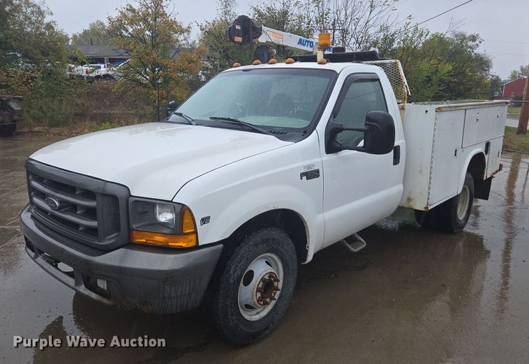 1999 Ford F350 Super Duty utility bed pickup truck - EV5426