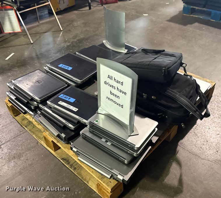 Approximately 40 Dell laptops - FB8489