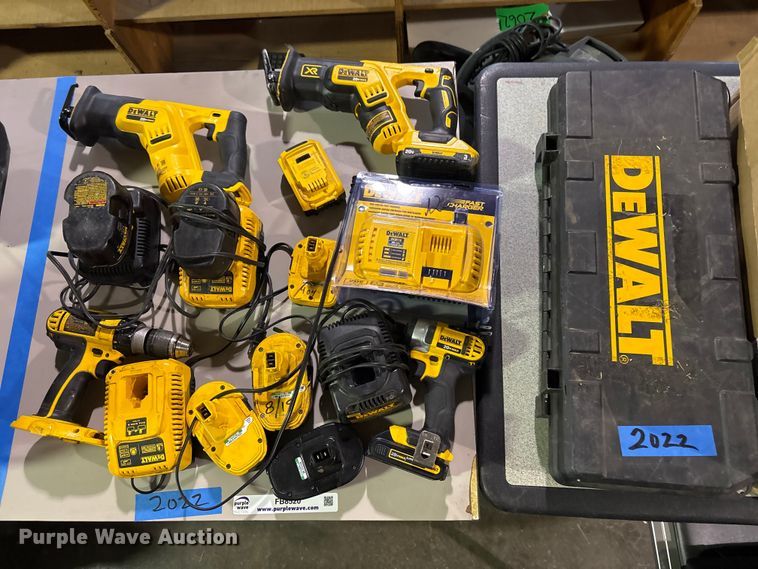 DeWalt tools - FB8520