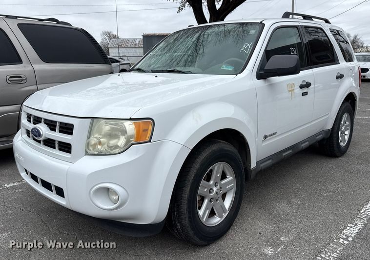 2010 Ford Escape Hybrid SUV - FB8579