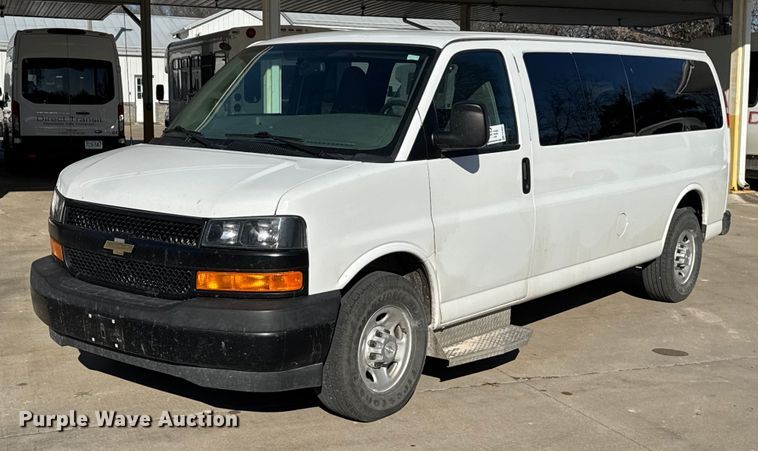 2018 Chevrolet Express 3500 van - FK0887