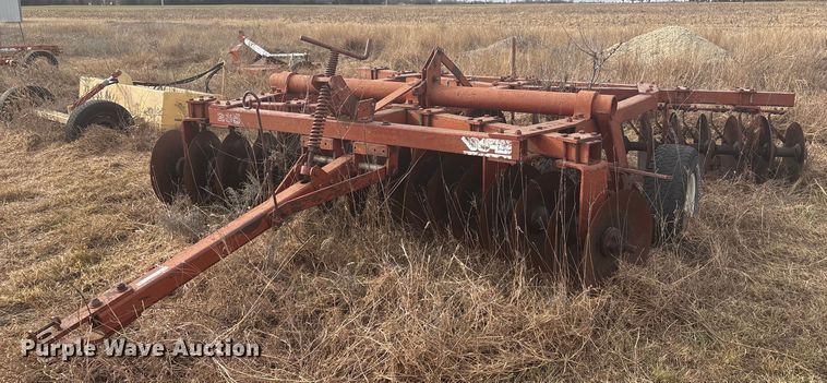 White Farm Equipment 265 tandem disk - ET4116