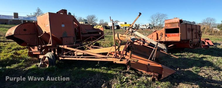 (2) Allis-Chalmers all crop harvesters - EU0184