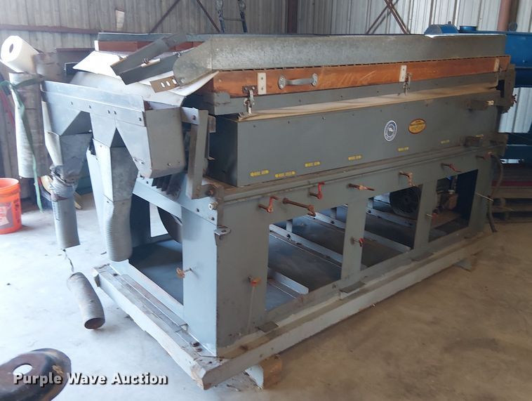 Oliver MFG gravity seed separator - EU0203