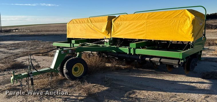 2011 John Deere 1590 grain drill - EU6486