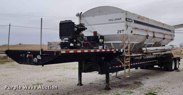 2014 Willmar Side Shooter 24 fertilizer delivery trailer - IH9399
