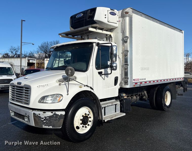 2017 Freightliner Business Class M2 refrigerated truck - DT2775