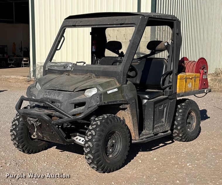 2014 Polaris Ranger utility vehicle - EP2758