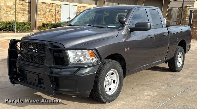 2019 RAM 1500 Classic Ext. Cab pickup truck - ES5544