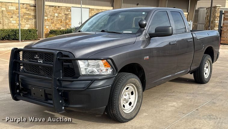 2020 RAM 1500 Classic Ext. Cab pickup truck - ES5547