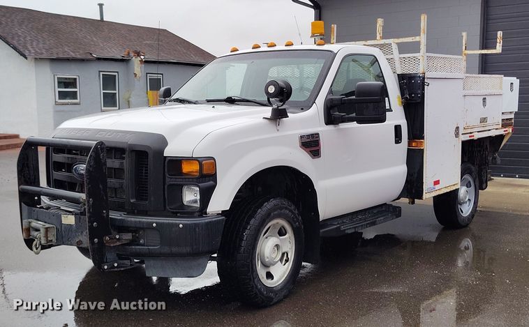 2009 Ford F350 Super Duty XL utility bed pickup truck - DT0845