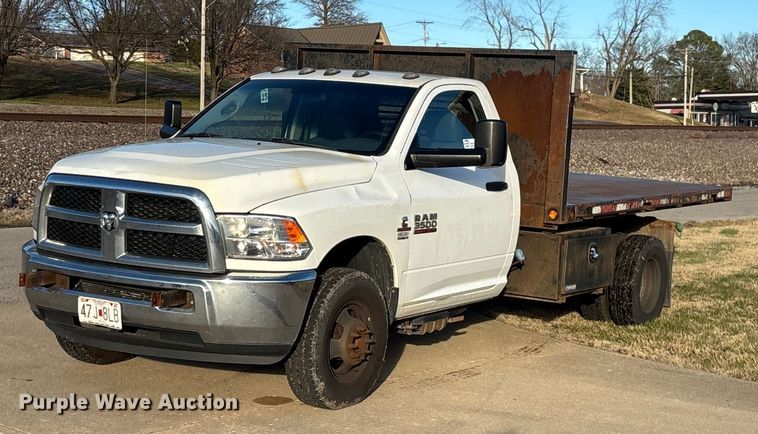 2017 RAM 3500 dump flatbed pickup truck - DW7373