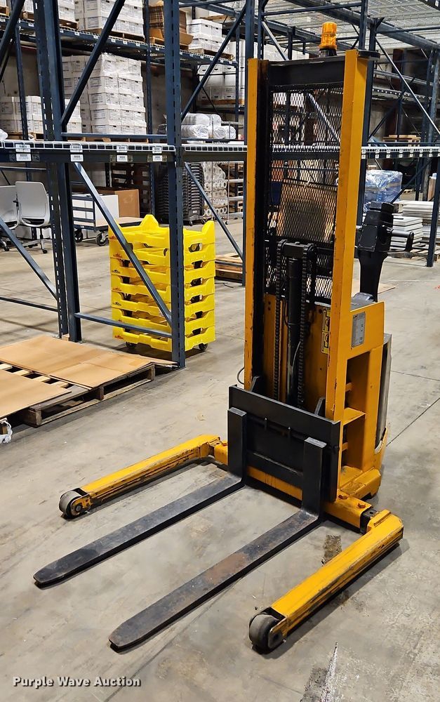 Big Joe PDI-24-A5 pallet jack - EB8491