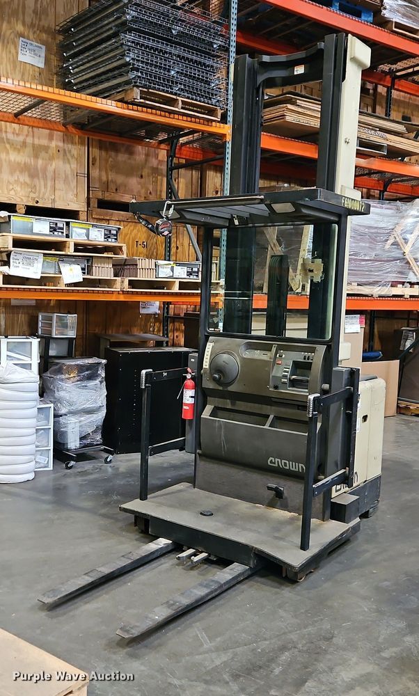 Crown SP3000 order picker - EB8493