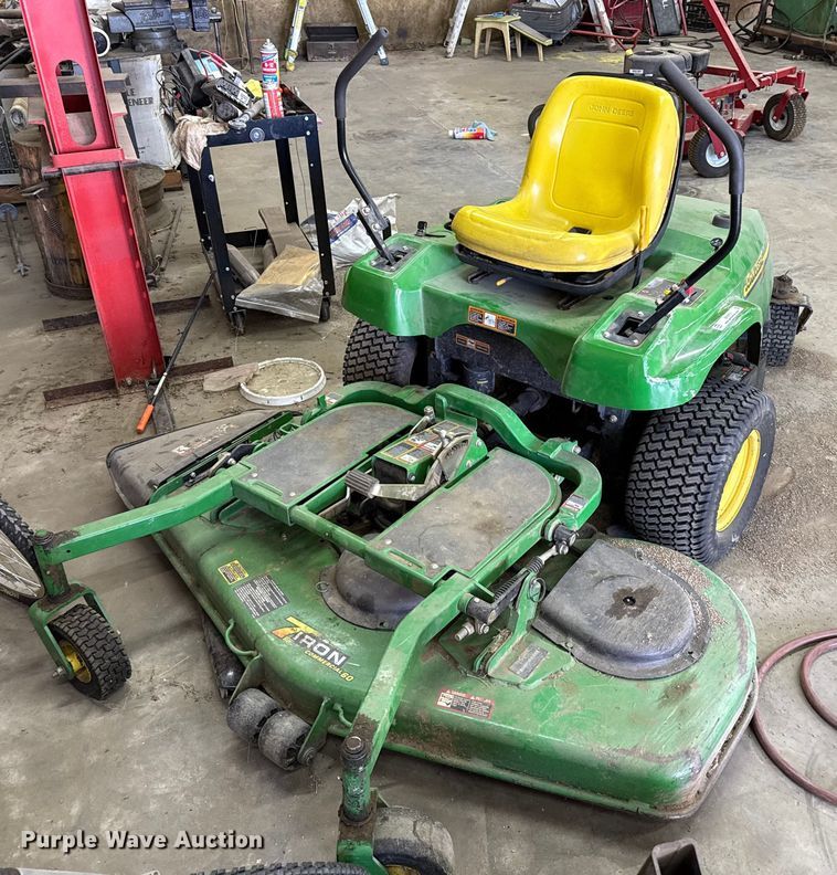 John Deere ZTrak F680 ZTR lawn mower - EP2679