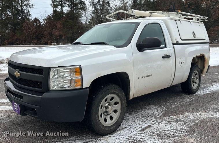 2012 Chevrolet Silverado 1500 pickup truck - ES2592
