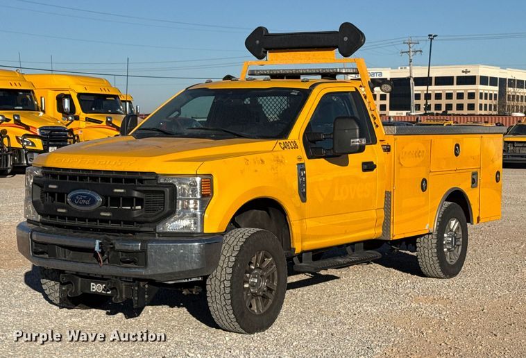 2022 Ford F350 Super Duty XL utility bed pickup truck - ES5595