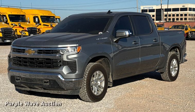 2023 Chevrolet Silverado 1500 Crew Cab pickup truck - ES5596