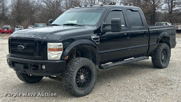 2008 Ford F250 XLT Super Duty Crew Cab pickup truck - ET6847