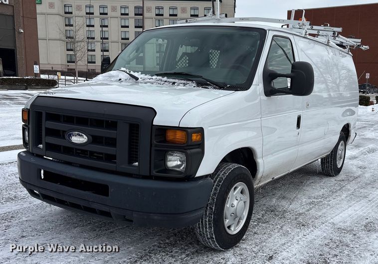 2014 Ford E150 van - FK1043