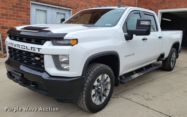 2021 Chevrolet Silverado 2500HD Crew Cab pickup truck - NO9870