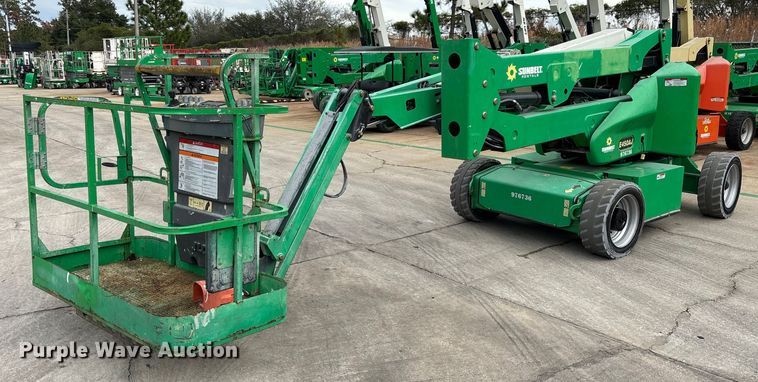 2017 JLG E450AJ boom lift - DU0326