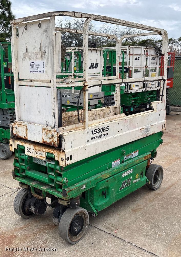 2016 JLG 1930ES scissor lift - DU0329