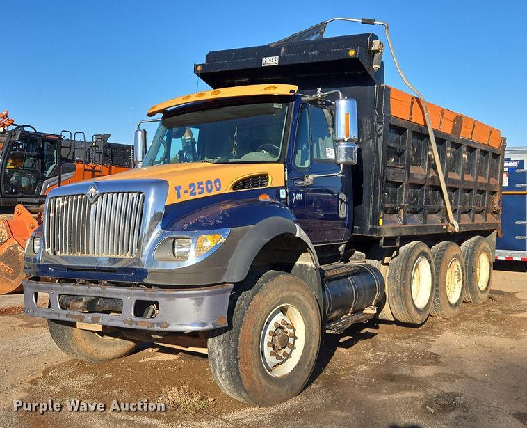 2006 International 7600 dump truck - DU2659