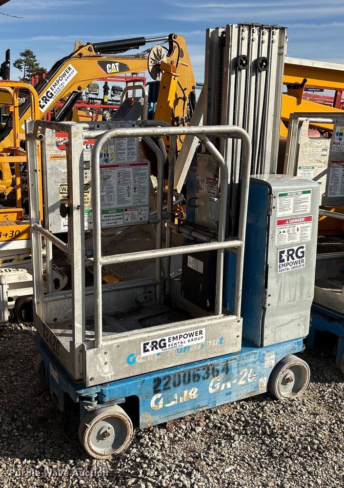 Genie GR-20 Scissor or Vertical Lift For Sale | Purple Wave Auction